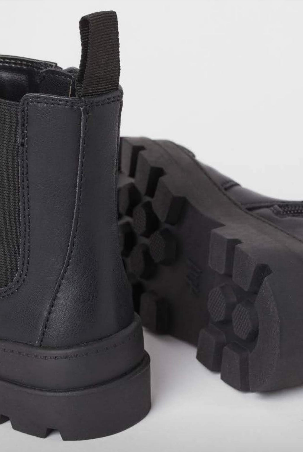 H&M Black Chalsea Boots