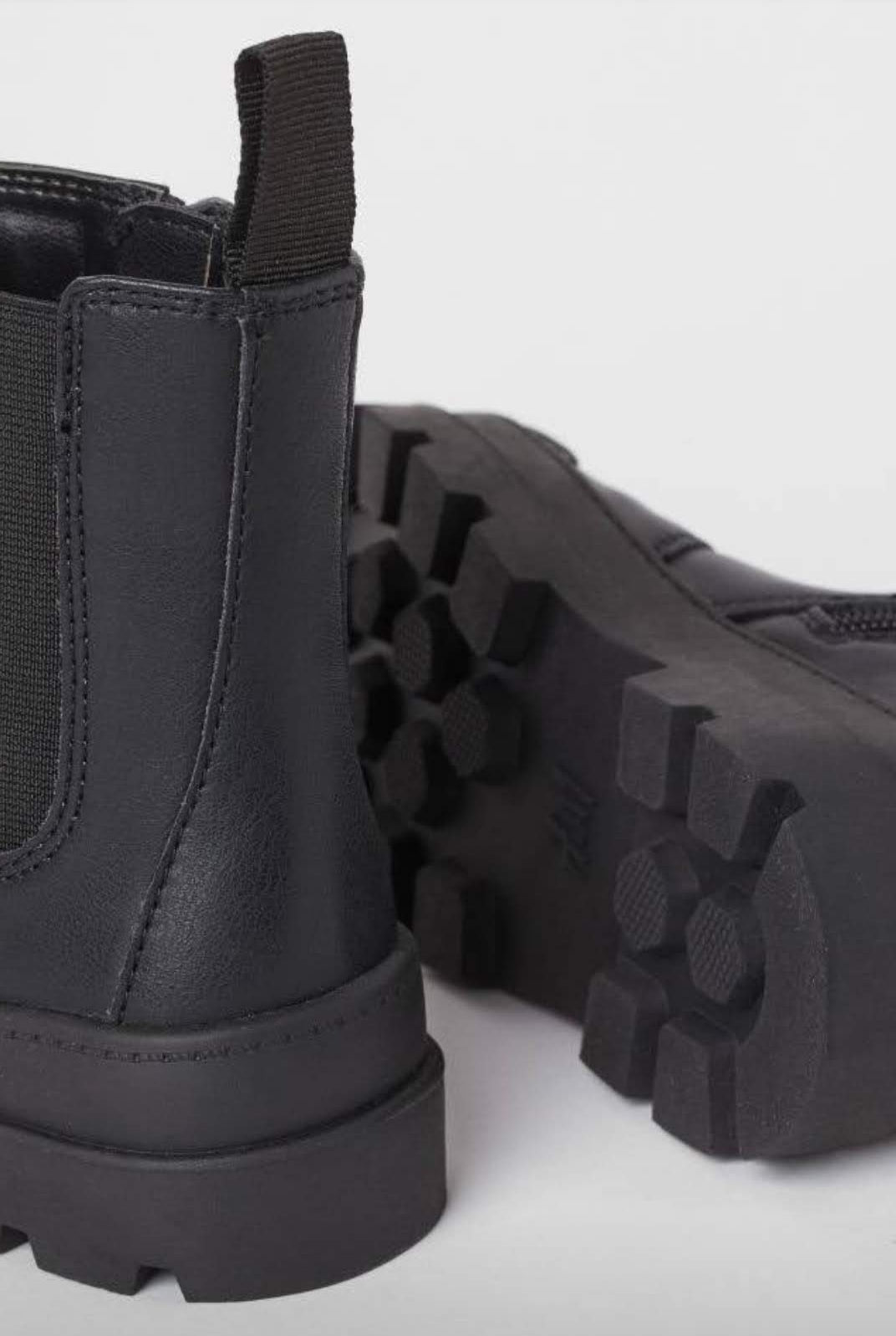 H&M Black Chalsea Boots