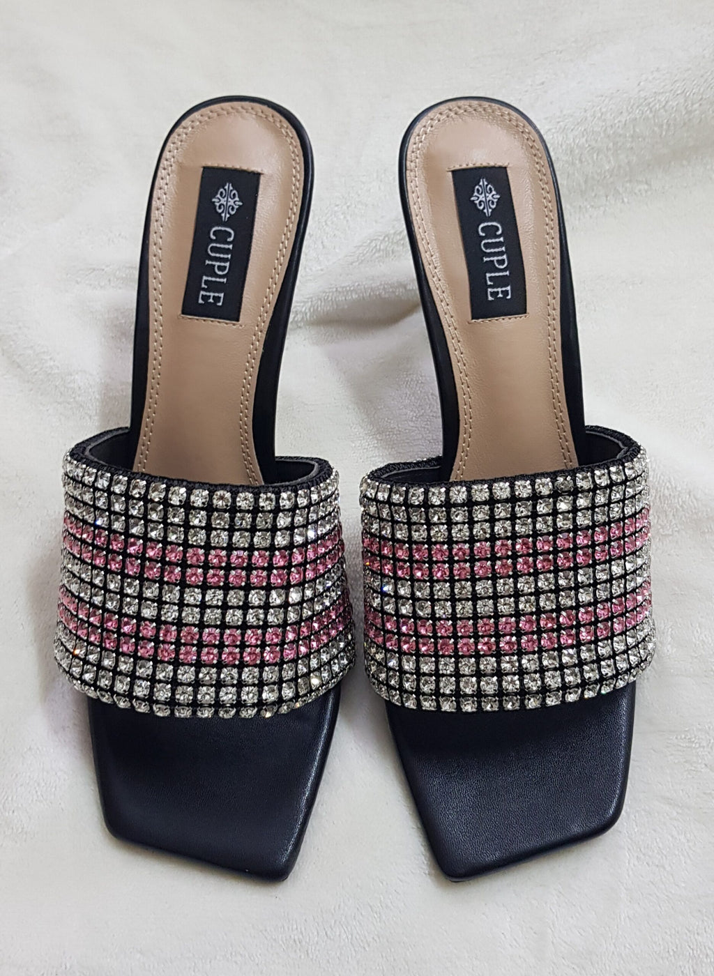 Cuple Black and Silver Stones Heels